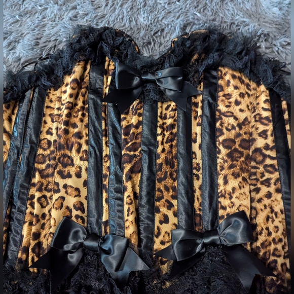 RARE Mystery House Leopard Corset Costume M/S EUC - Picture 10 of 11
